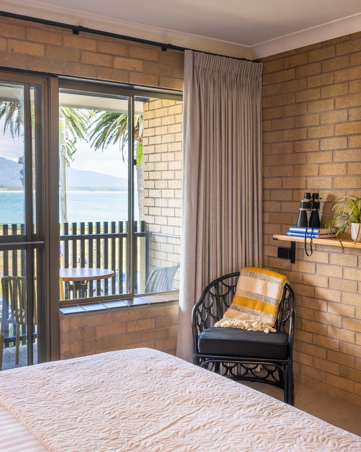 Bermagui Beach Hotel Habitación foto