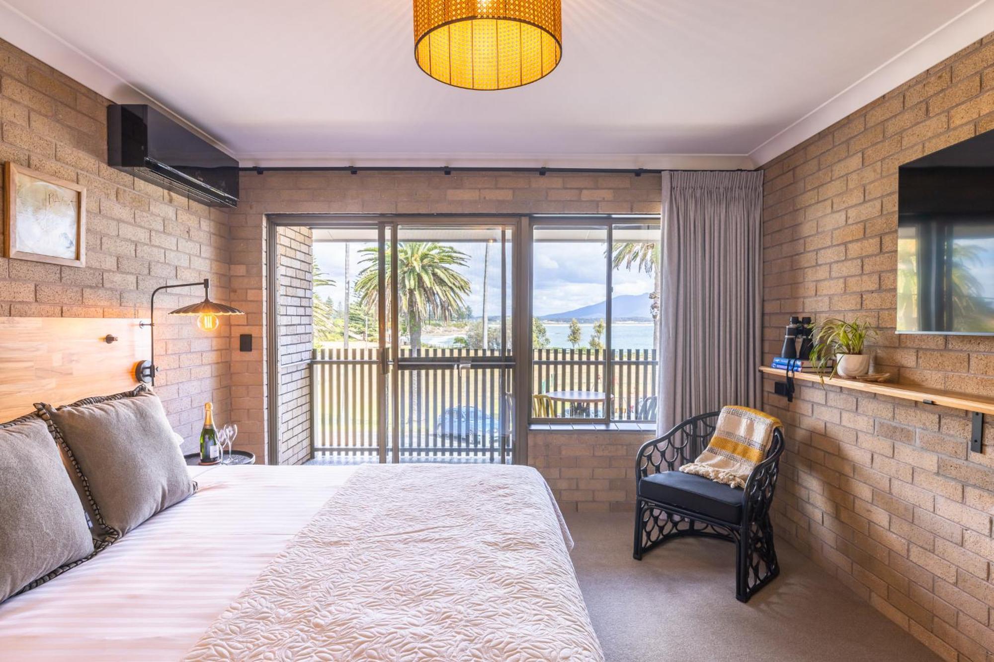 Bermagui Beach Hotel Habitación foto